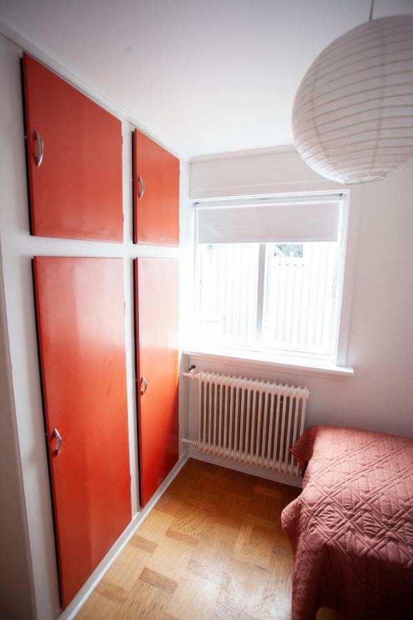 3 Storey, 5 Bedroom, 3 Bathroom House In The Center Of Tórshavn Eksteriør billede