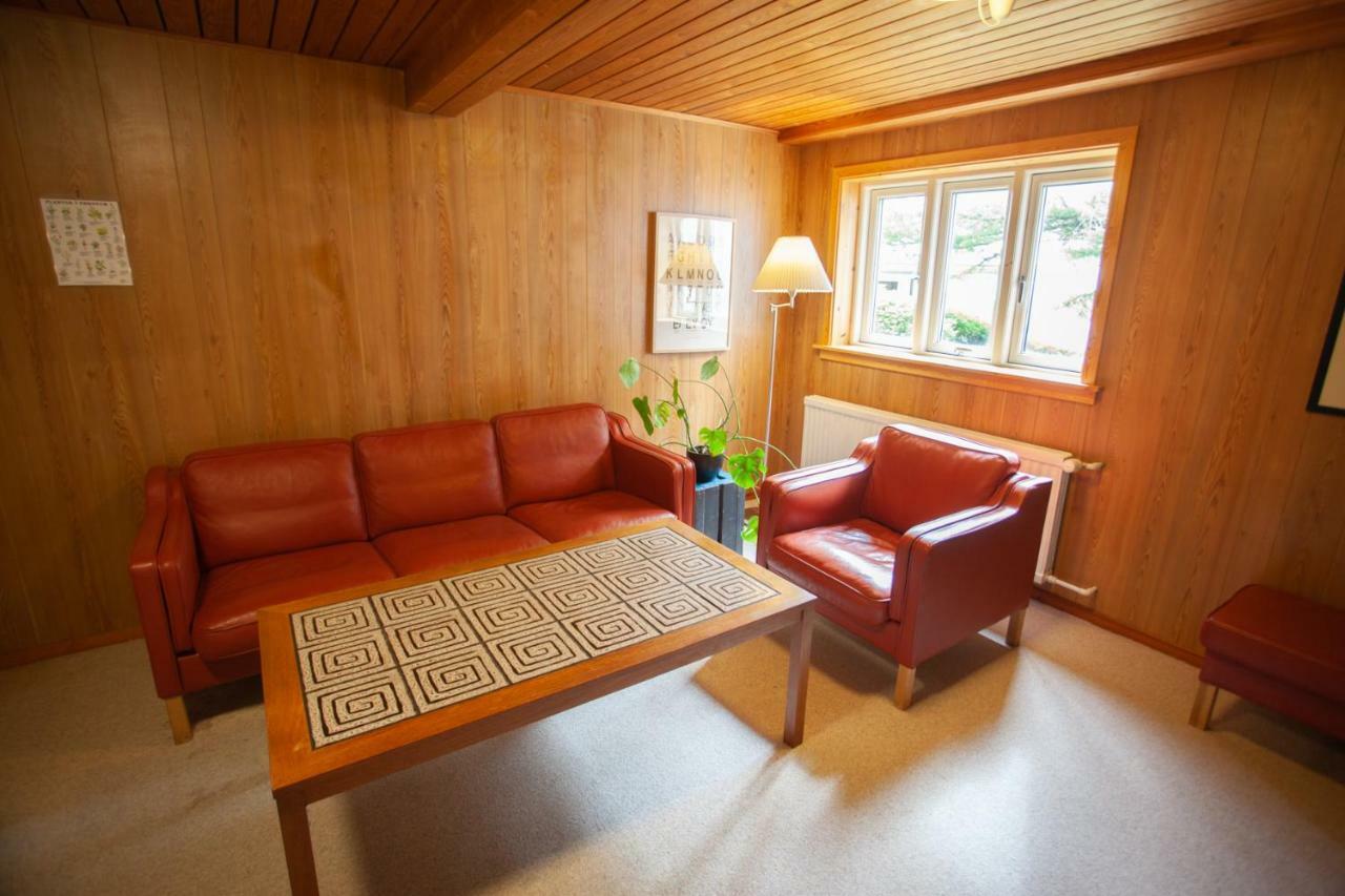 3 Storey, 5 Bedroom, 3 Bathroom House In The Center Of Tórshavn Eksteriør billede